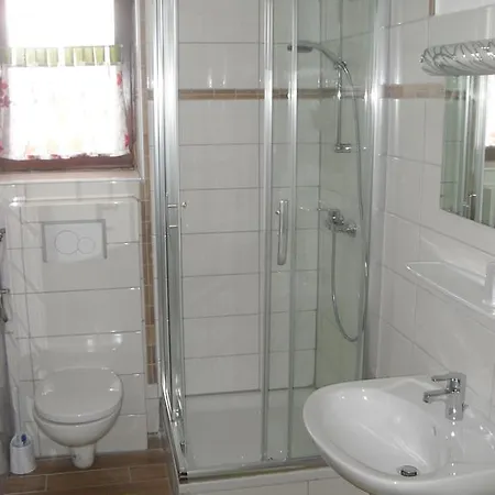 Guest house Rainzhof 2*