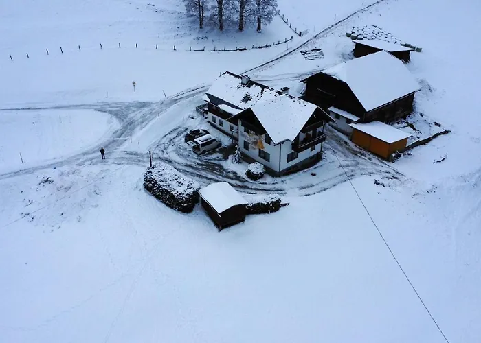 Rainzhof بيت ضيافة 3*