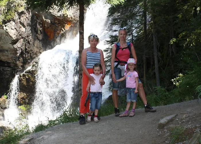 بيت ضيافة Rainzhof